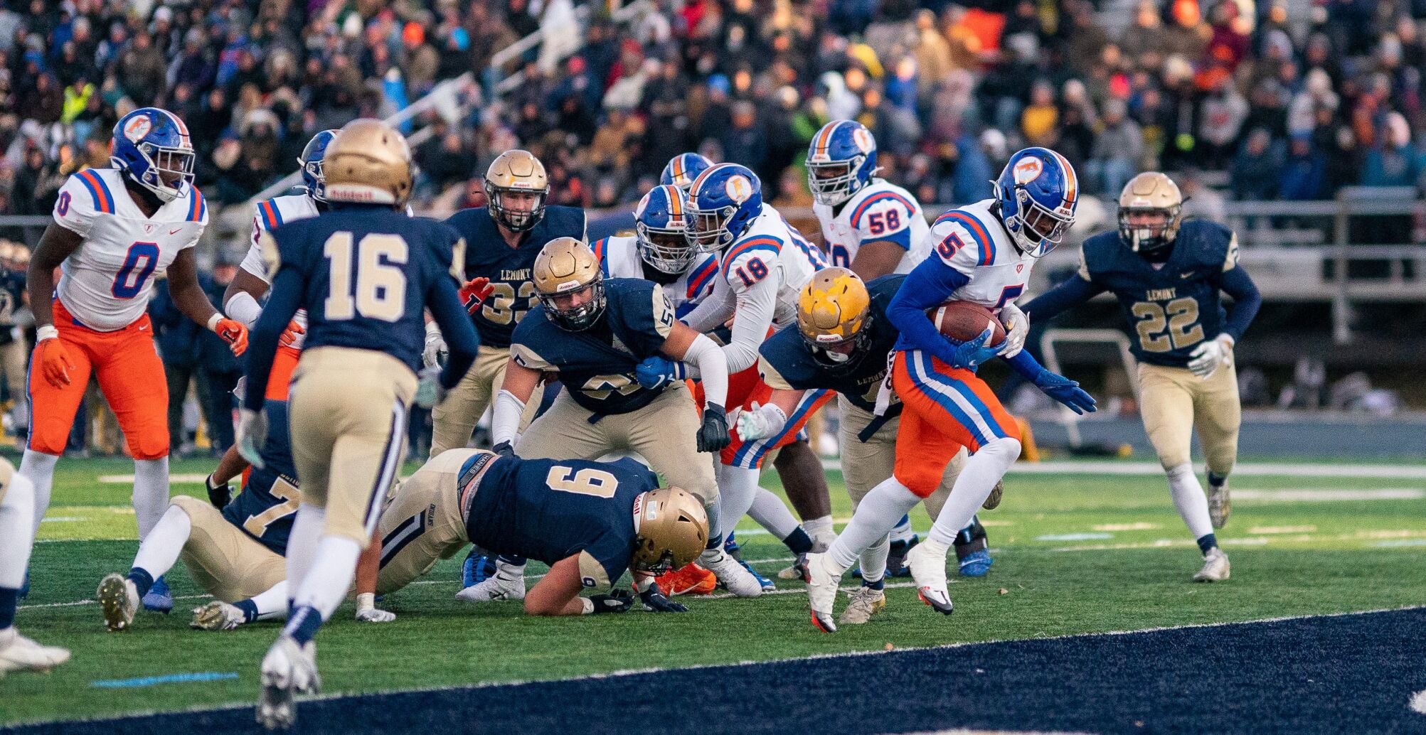 Class 6A football state semifinal: East St. Louis 32, Lemont 29